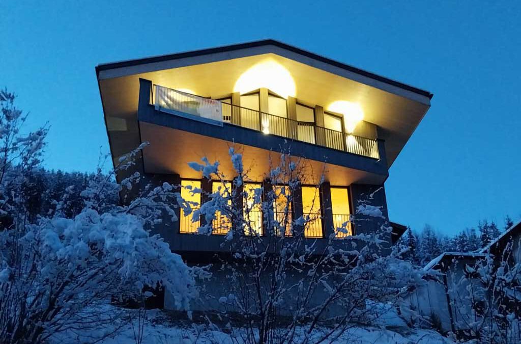 Wohnhaus in den österreichischen Alpen